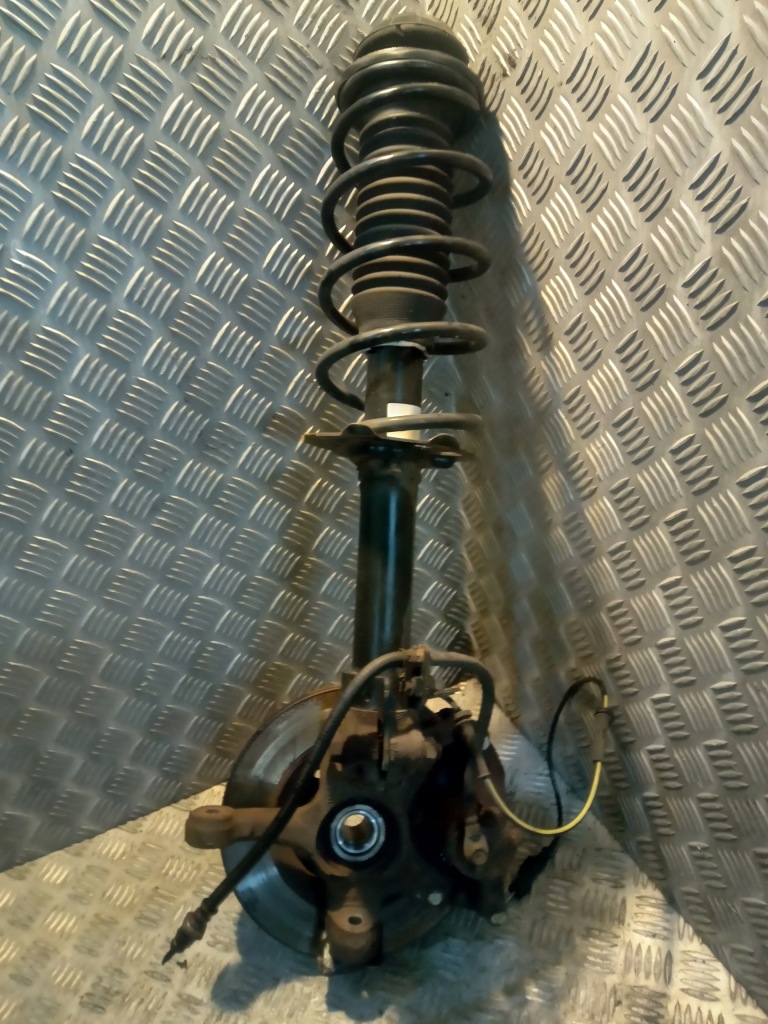 фото №3, Toyota aygo ii поворотный кулак левая macpherson 1.0