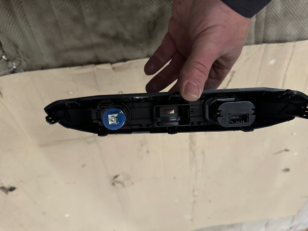 фото №4, Kia niro ii панель usb+ зарядное устройство