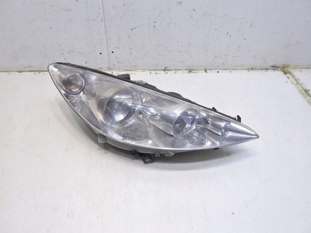 фото №11, Лампа правая передняя перед peugeot 308 i