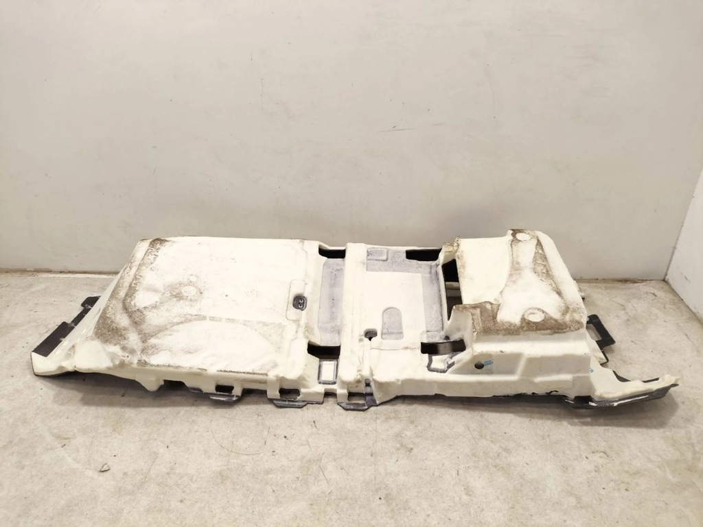 фото №6, Porsche taycan 9j1 2022 обшивка