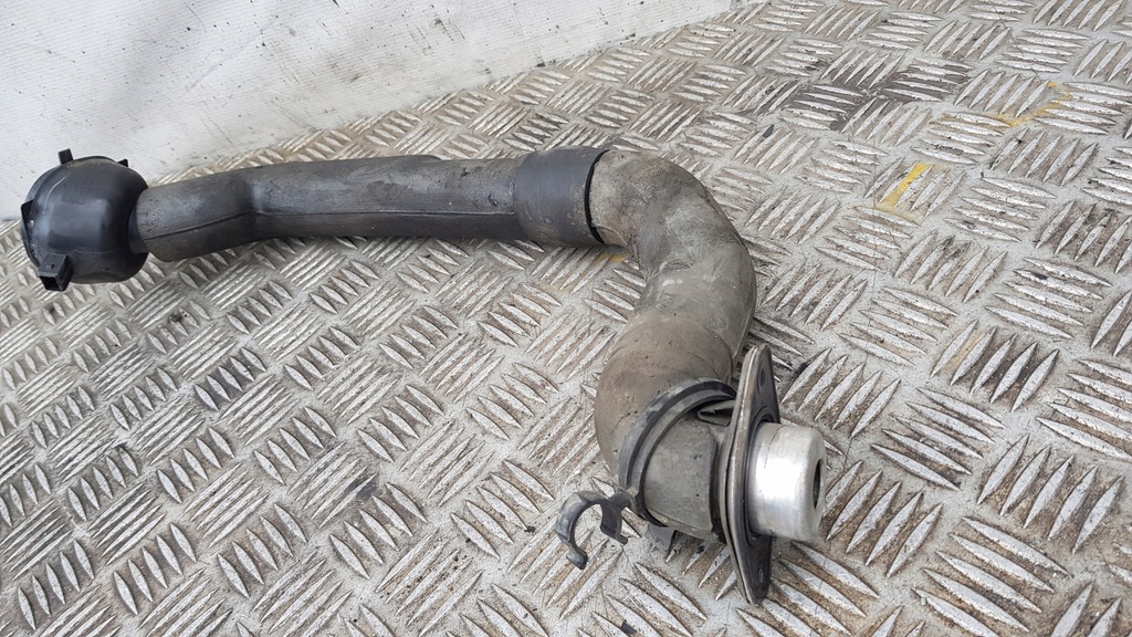 фото №4, Volvo v70 i 2.0 труба заливной топлива