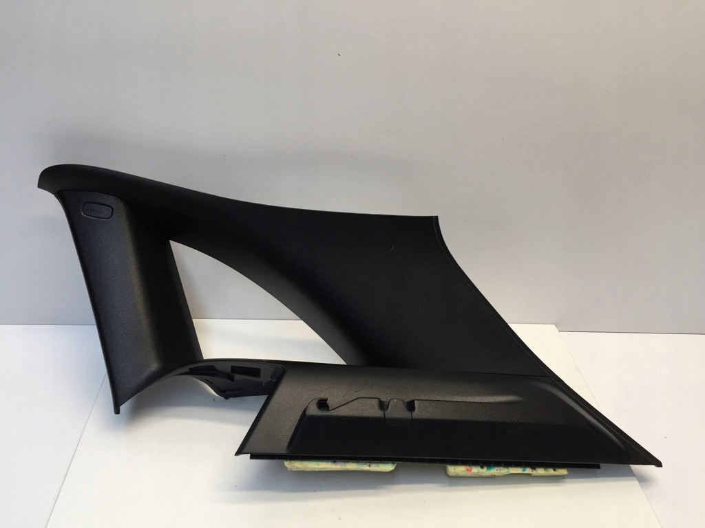 фото №1, Mercedes b w247 защита обшивка стойка задняя правое