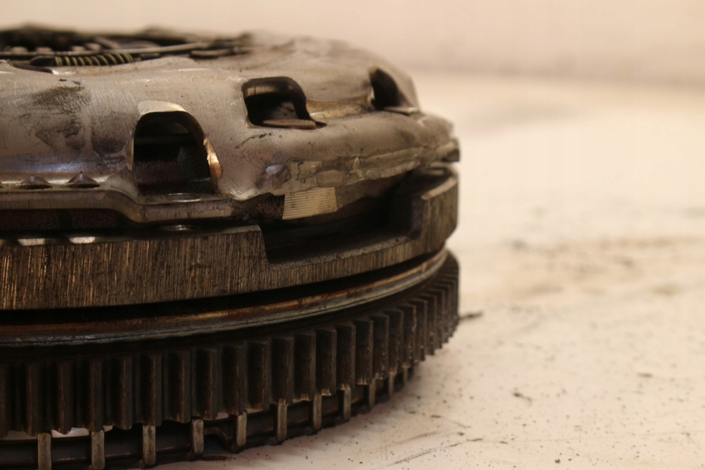 Зчеплення колесо двомасовий bk21-6477-cd ford transit custom 2.2 tdci eur 5 в Україні