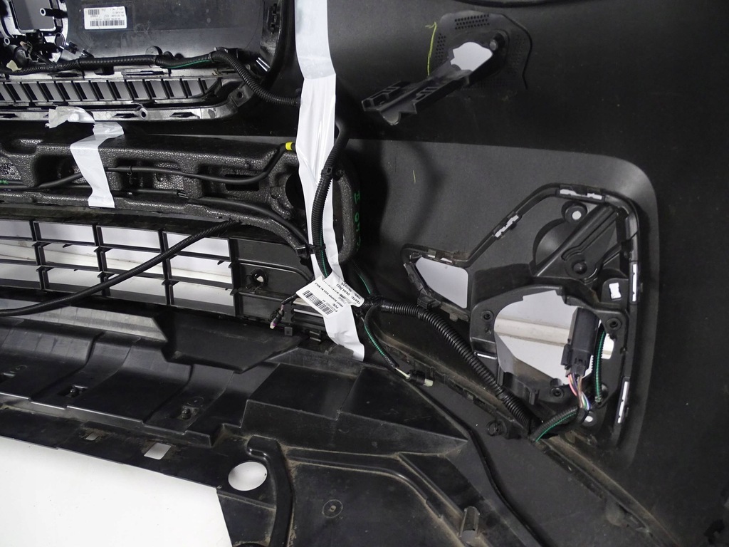 фото №12, Бампер перед передній volvo xc40 ii 2