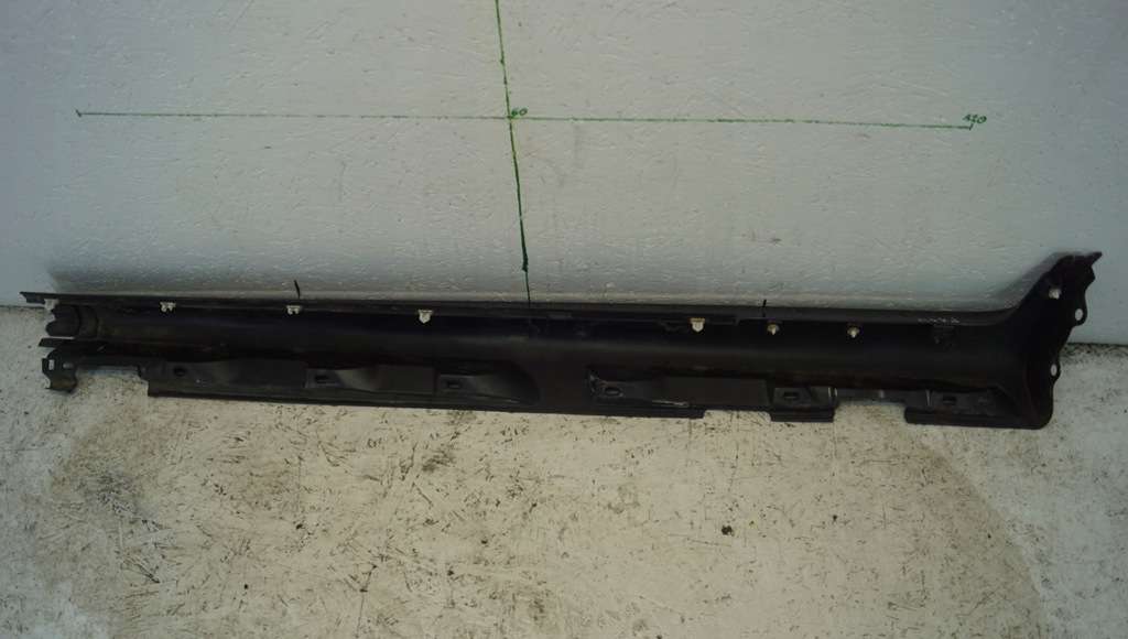 фото №7, Молдинг поріг права volvo c30 r-design