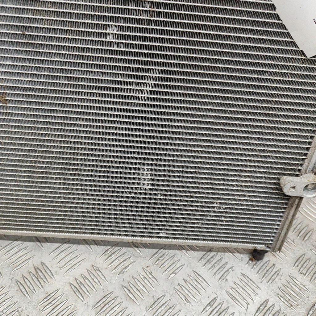 фото №6, Toyota auris 150 2008 конденсатор / радиатор кондиционера