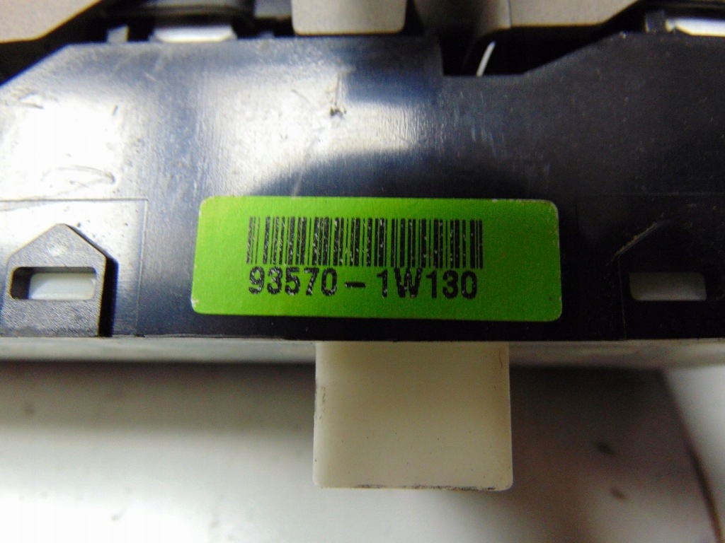 фото №15, Выключатель окон i зеркал левый перед kia rio iii 93570-1w130