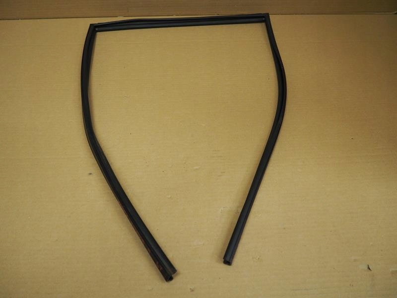 фото №1, Прокладка стекло дверь левый задняя grand vitara ii 5d