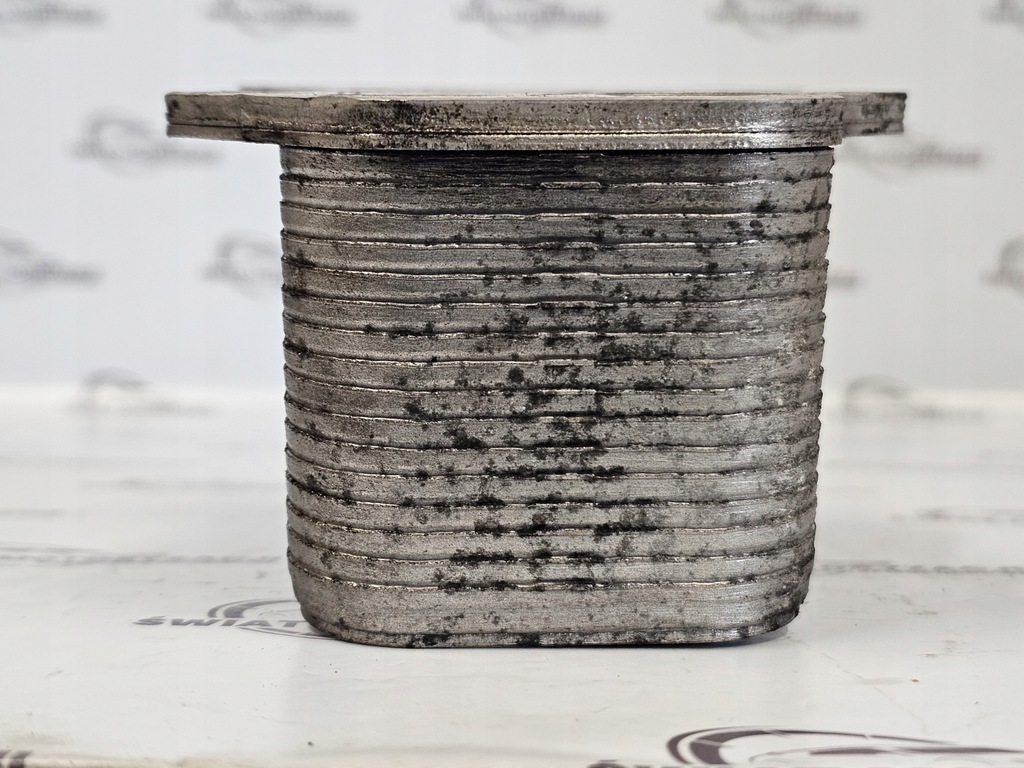 фото №5, Audi a4 b7 2.0 tfsi bwe 200km радіатор оливи 06d117021c