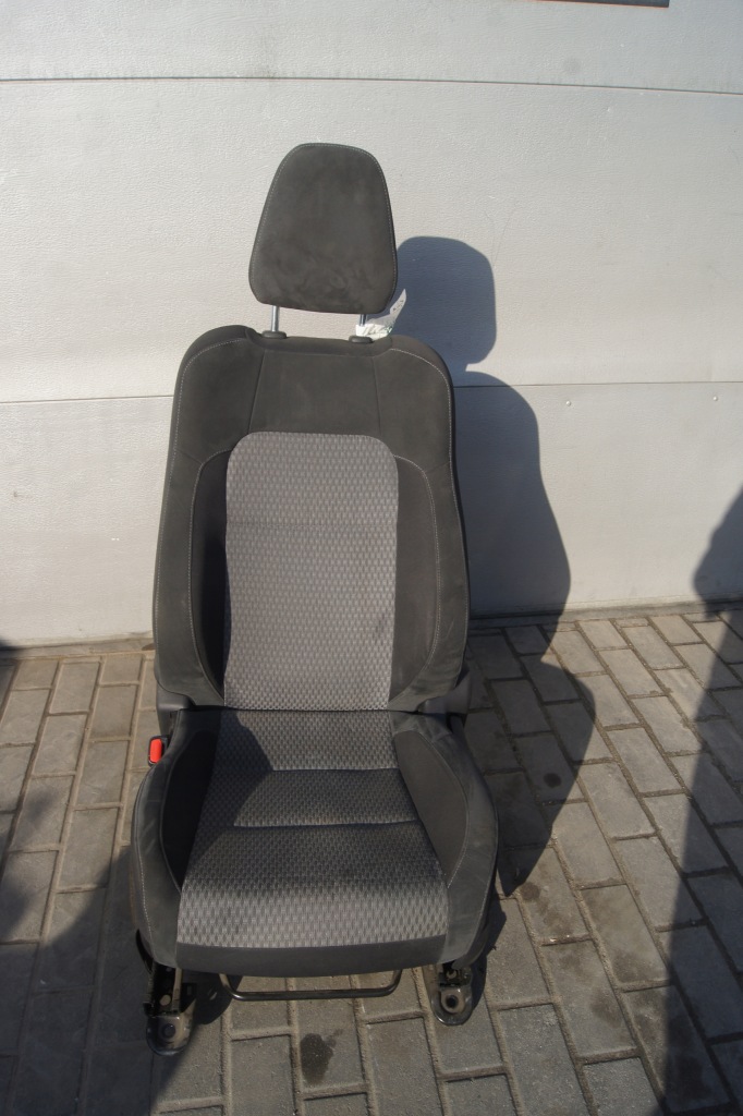 фото №1, Сиденье водителя auris ii