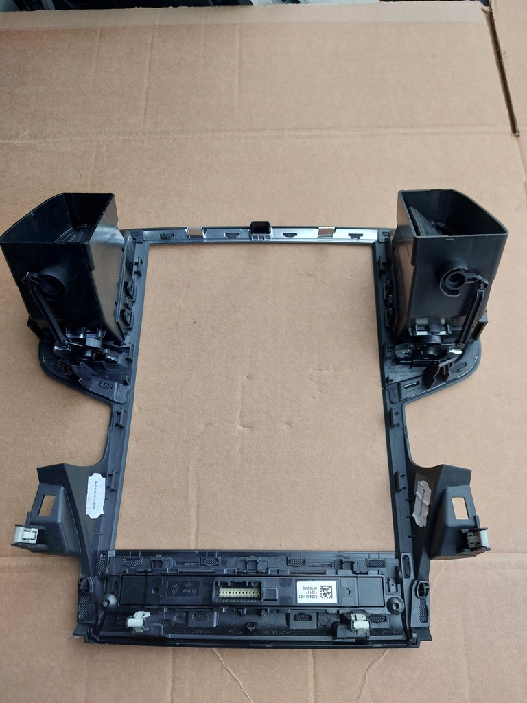 фото №5, Рамка дисплея планшета навигации megane iv