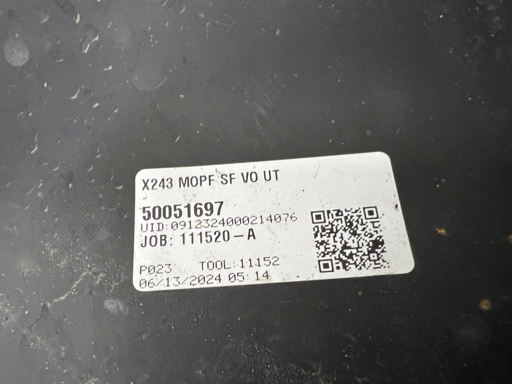 Mercedes-benz eqb a243 перед бампер передній спойлер a2438856203 Зі Шроту