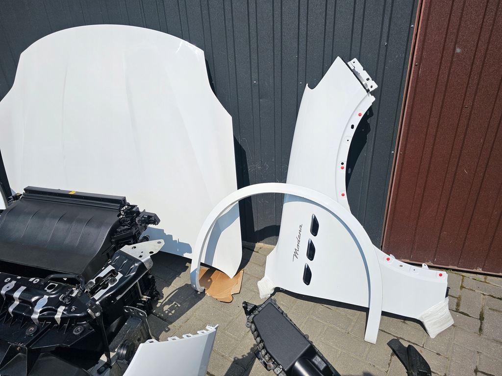 фото №5, Maserati grecale gt modena перед капот бампер full led крила радіатор