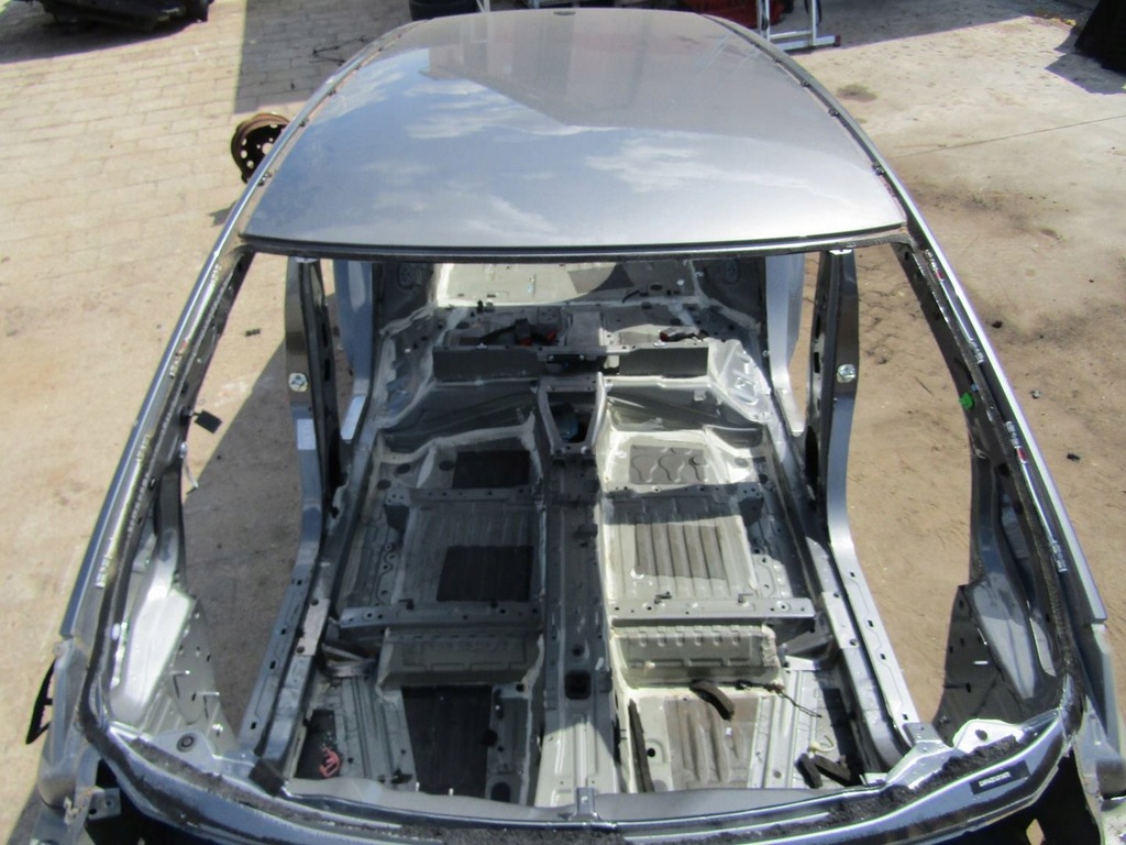 фото №1, Leaf ii ze1 21r крыша kad