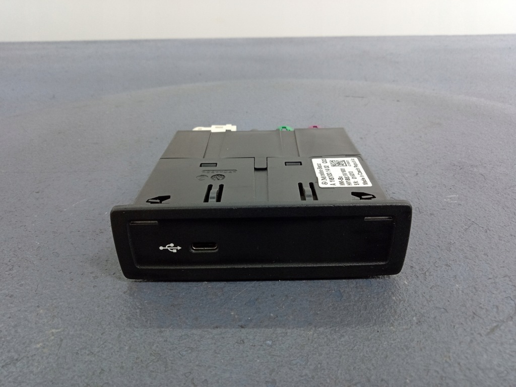 фото №1, Mercedes gls w167 разъём port usb c a1678201402