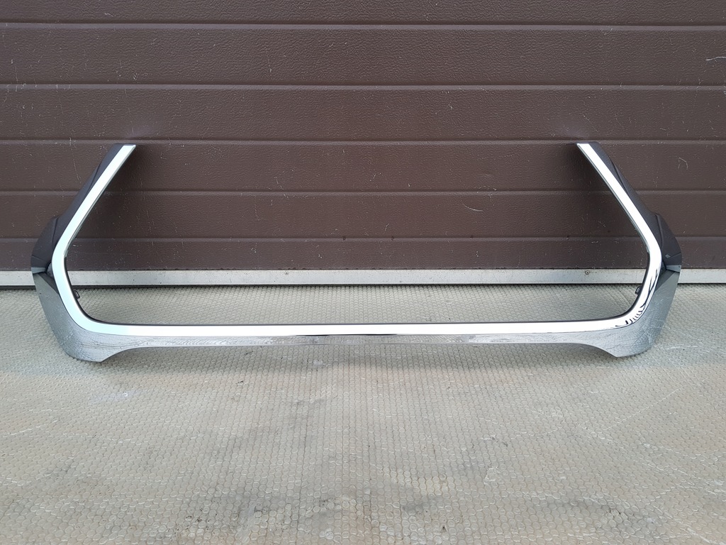 фото №1, Toyota hilux viii 2021- хром решітка решітка новий