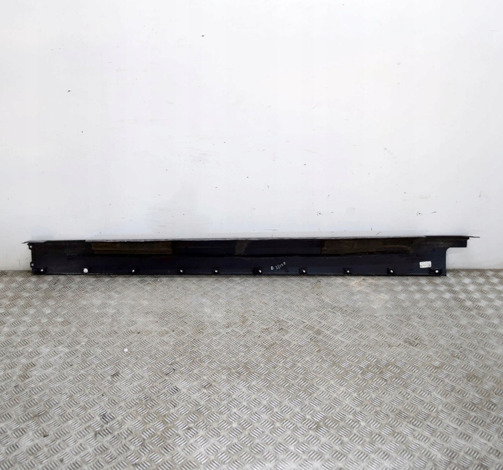 фото №2, Land rover range rover l405 2018 правая сторона порог