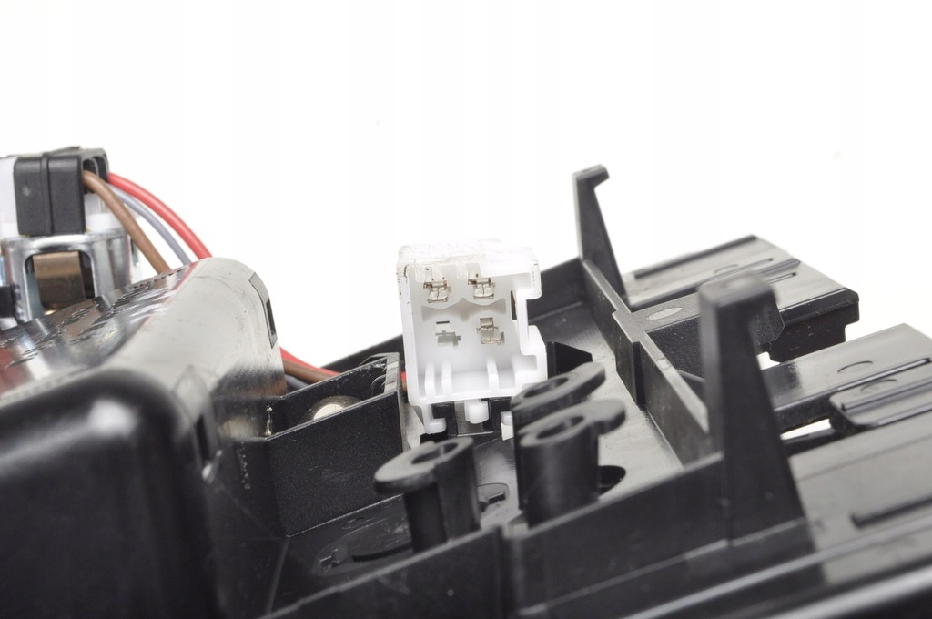 фото №7, Mercedes w212 бардачок a2126805350