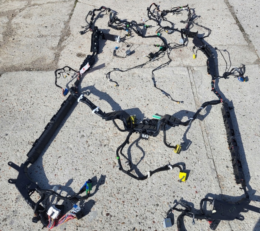 фото №1, Електропроводка салону jeep cherokee 2014 68190538ad