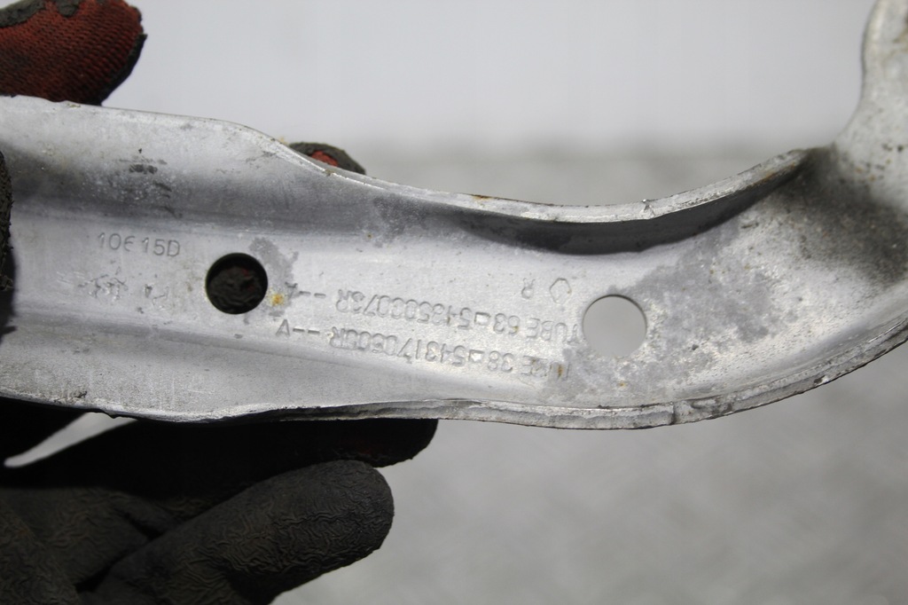 фото №2, Кронштейн подвеска правый перед renault clio iv