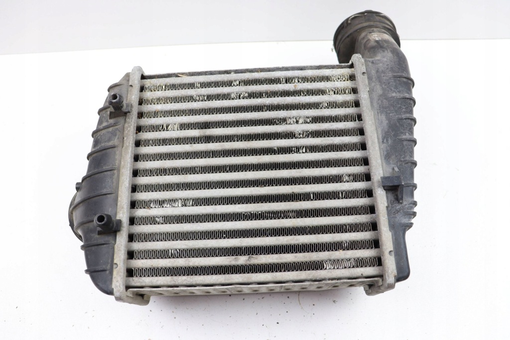 Vw passat b5 fl радіатор повітря інтеркулер лівий 2.5 tdi 3b0145805j Недорого