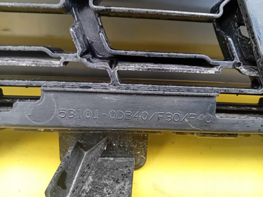 фото №8, Toyota yaris cross решётка радиатора решётка радиатора бампера перед 53115-0d020 53101-0db40