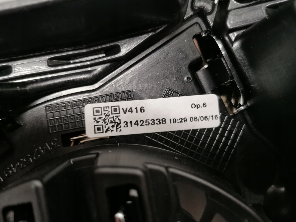 фото №10, Volvo v40 lift cross country решётка радиатора решётка радиатора радар nowa оригинал 16-19