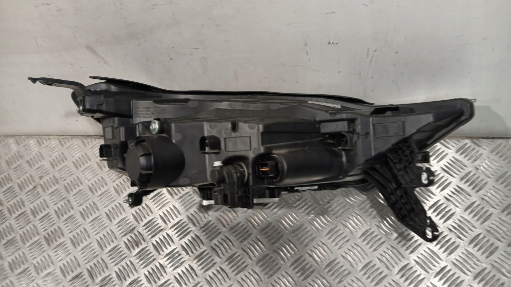 Ssangyong kgm rexton 2 рестайлінг  20-26 full led 8310536010 комплектна cała ліва Доставка