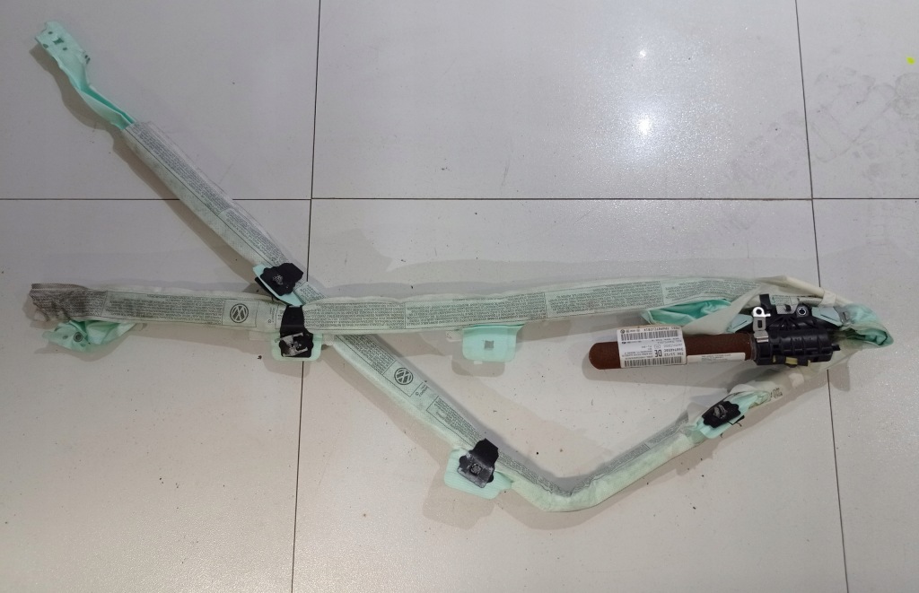 фото №1, Vw passat b7 шторка безопасности подушка безопасности правая 3c0880742g