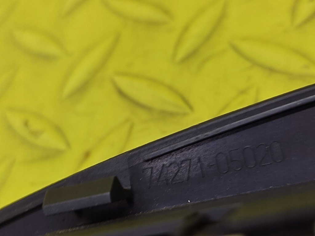 фото №6, Toyota avensis t25 переключатель окон правый задняя 7427105020