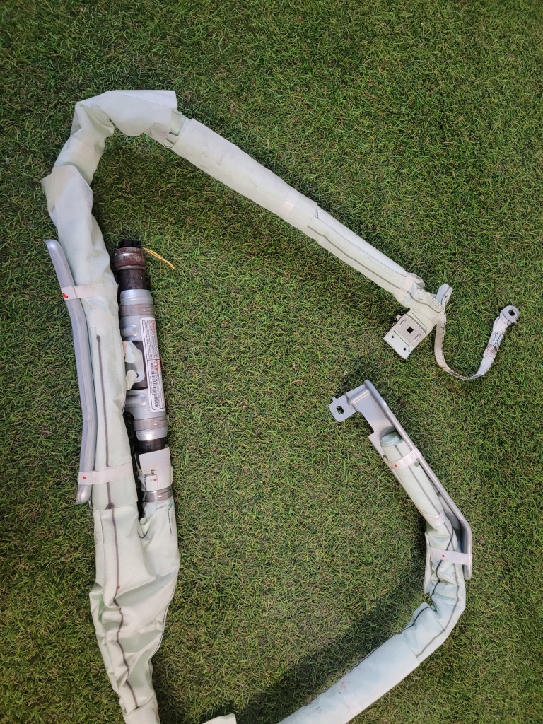 фото №3, C-zero ion i-miev шторка безопасности подушка безопасности правая