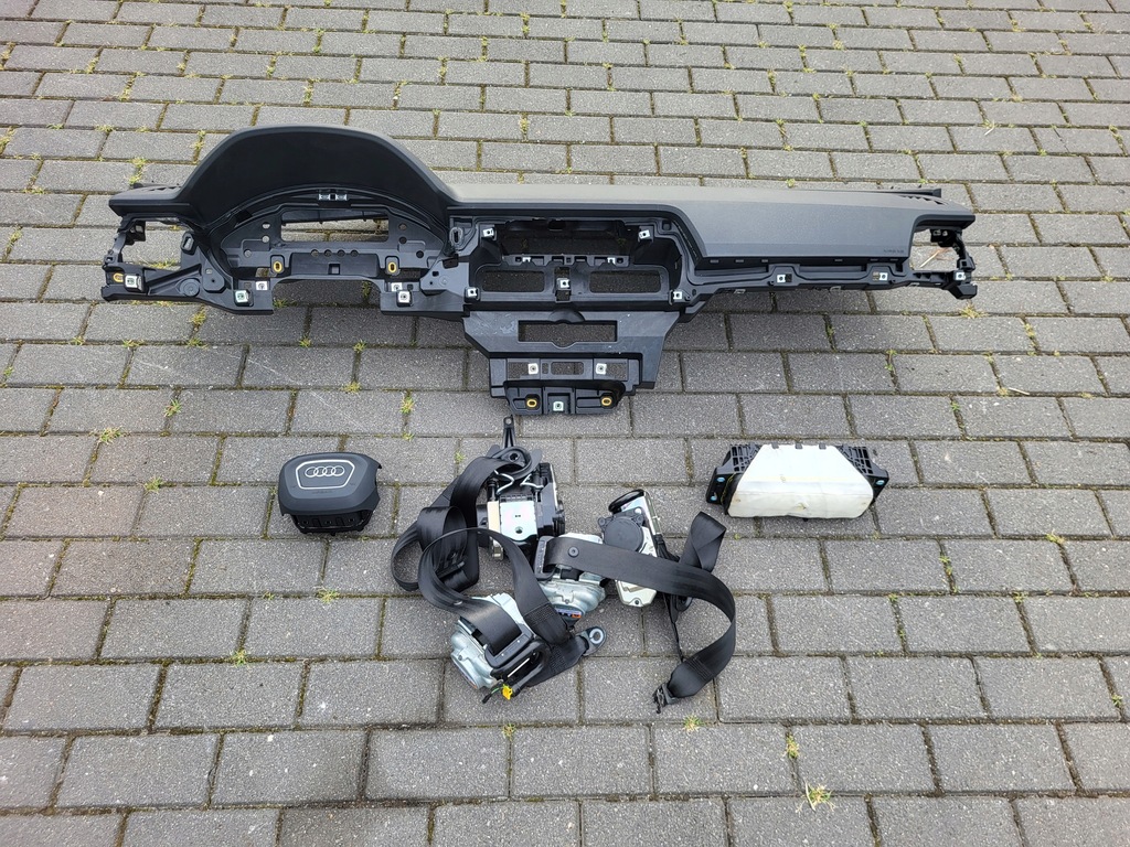 фото №1, Консоль подушка безопасности ремни audi q5 80a fy состояние bdb