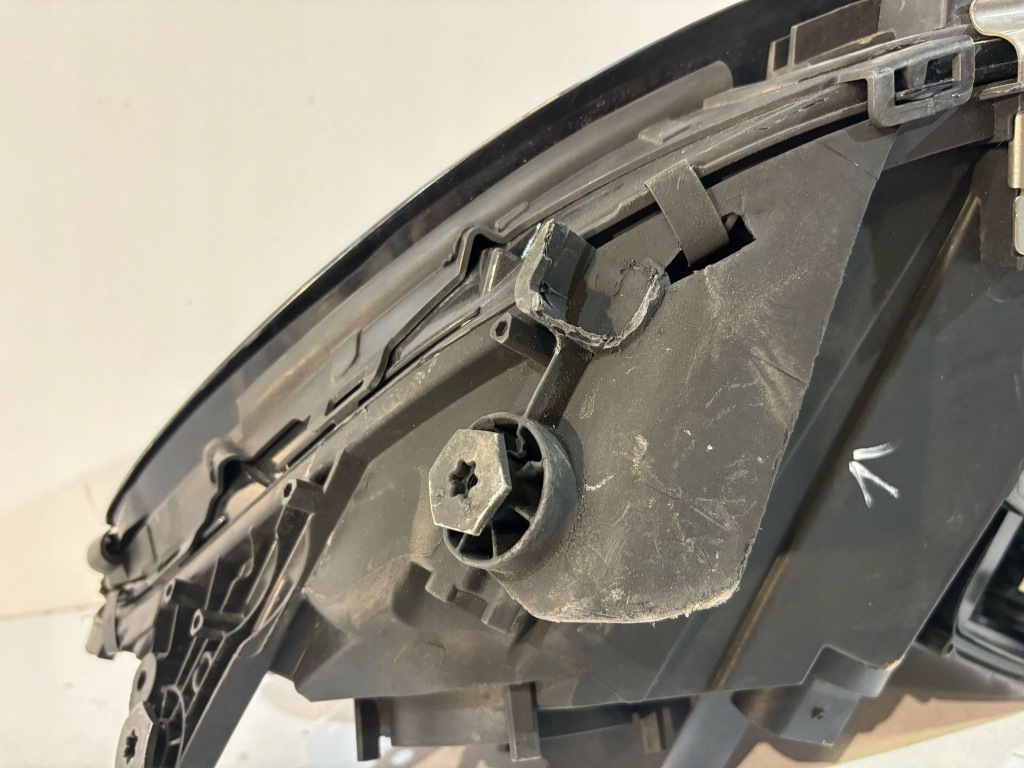 фото №11, Mercedes w166 gle лампа передня ils права - 17429