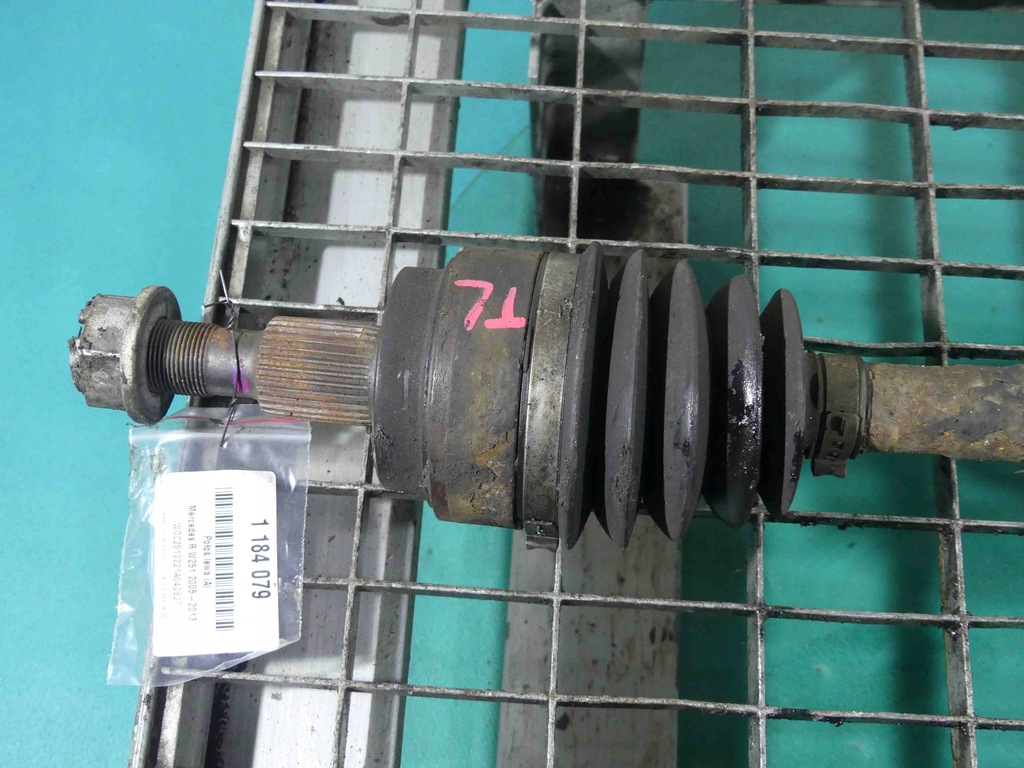 фото №2, Приводной вал задняя левая mercedes r w251 3.0 cdi 224km