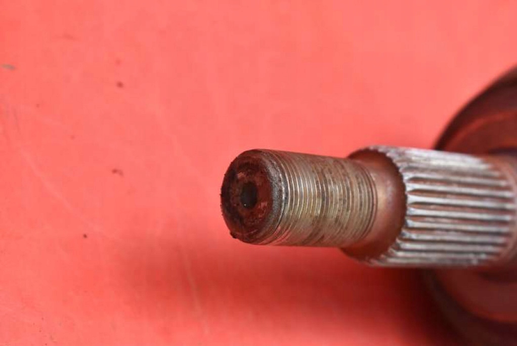 Приводной вал правый  задний автоматическая коробка передач porsche cayenne 1 1 4.5 v8 turbo 450 km 02-07 Недорого