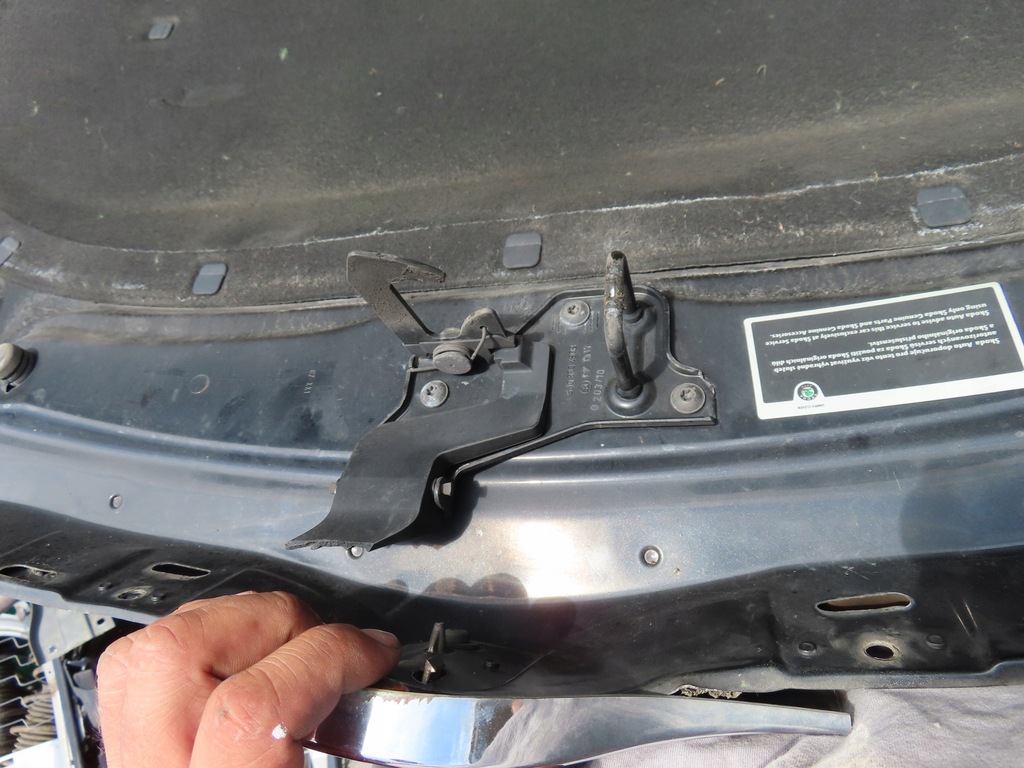 фото №11, Skoda fabia ii капот 9910