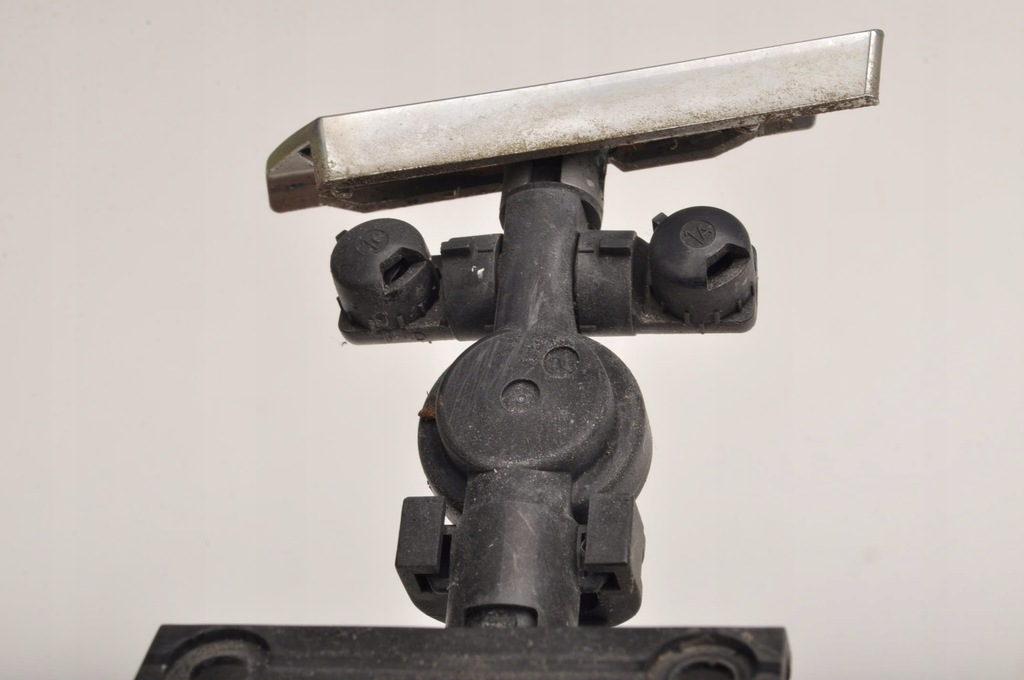 фото №3, Lexus gs iii помпа омивача фари права