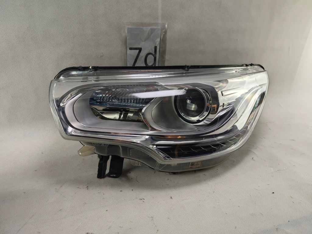 фото №1, Citroen c4 ds4 ксенон левый фара лампа левая