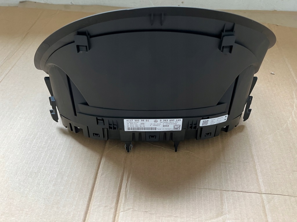 Купить Mercedes cla w117 счетчик приборы оригинал европа