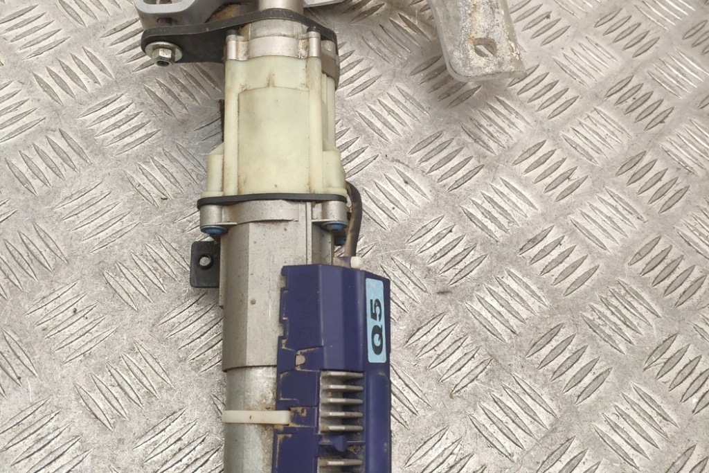 фото №7, Правый моторчик открывания крышки багажника audi q5 8r e5030118 3.0l