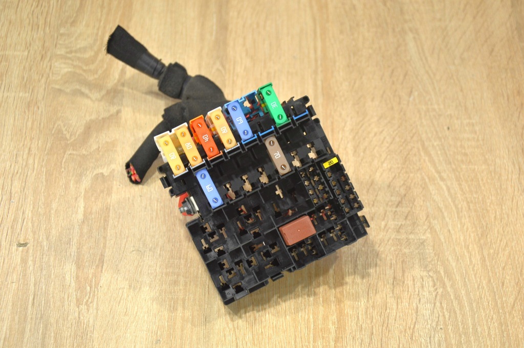 фото №1, Коробка предохранителей renault laguna iii 2.0 dci