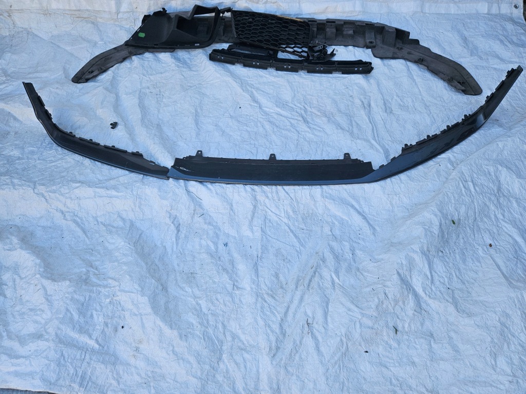 фото №13, Audi rs3 8v4 плита спойлер решётка бампер перед