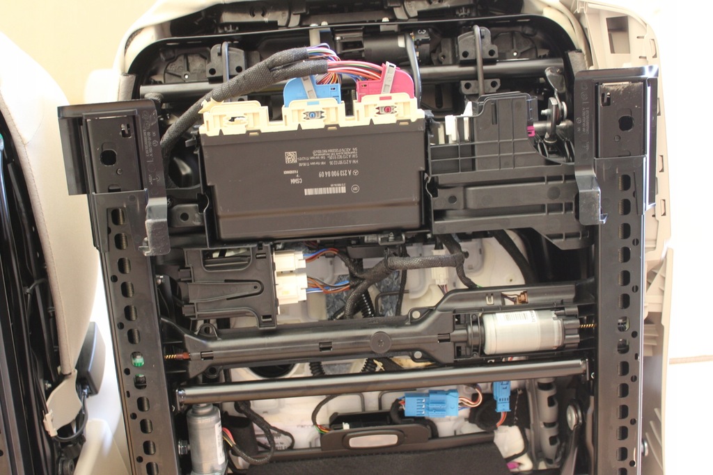 фото №14, Сиденья комплект mercedes gt 4-door x290 63 s amg uk anglik