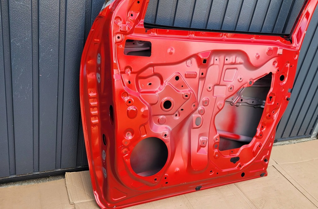 фото №15, Toyota yaris cross дверь перед передние правое fv