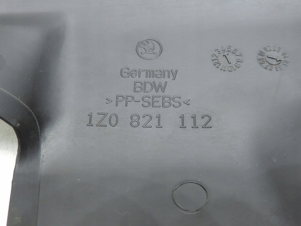 фото №7, Шумоизоляция крыла правый перед skoda octavia ii