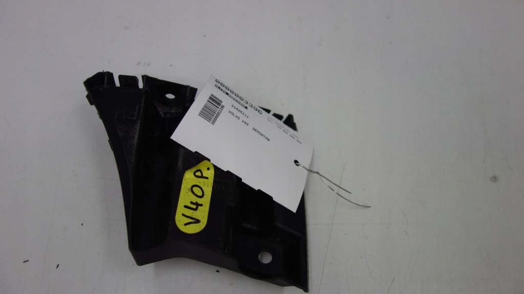 фото №1, Volvo v40 направляющая бампера 31425111