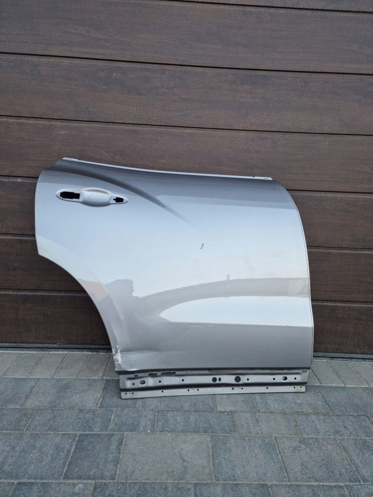 фото №1, Maserati levante двері праве задні задня