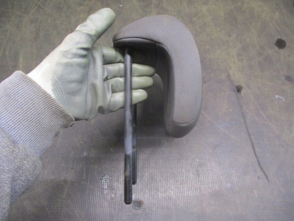 фото №3, Подголовник левый задняя 2rząd renault scenic ii 03-09r