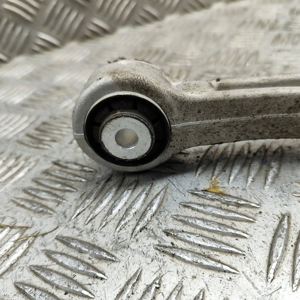 фото №7, Volvo xc90 2019 левая сторона нижний рычаг передний