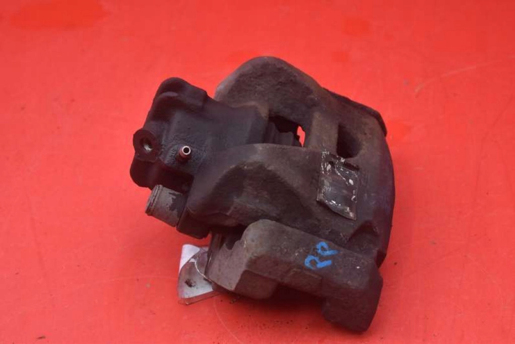 фото №8, Супорт гальмівний правий перед peugeot 5008 1 i 1.6 hdi 112 km 09-13